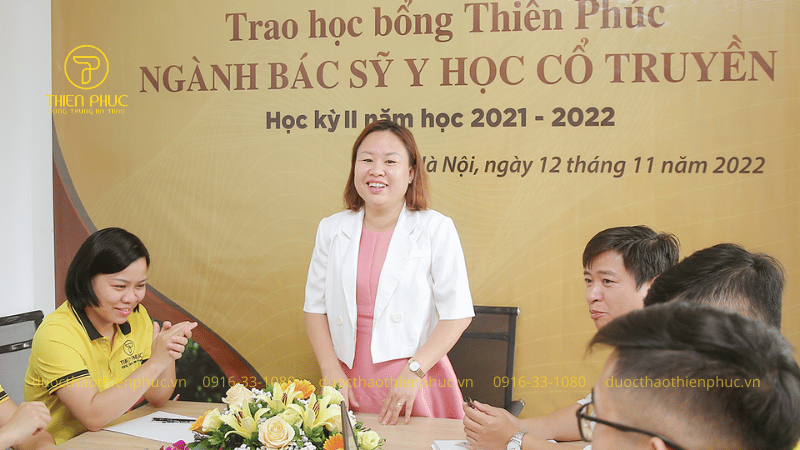 Phản Hồi Từ Sinh Viên Và Nhà Trường