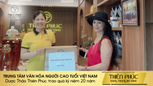 Thiên Phúc Trao Quà Kỷ Niệm 20 Năm Trung Tâm Văn Hóa Người Cao Tuổi Việt Nam